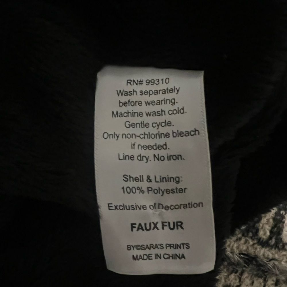 American Widgeon Hooded Princess black Coat Faux Fur Girls size 14 - Picture 9 of 9
